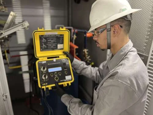 Manutenção em Cabine Primária